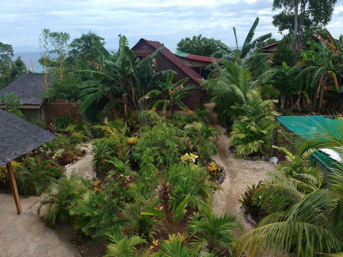 Jungle Of Peace Resort Siquijor Exterior photo
