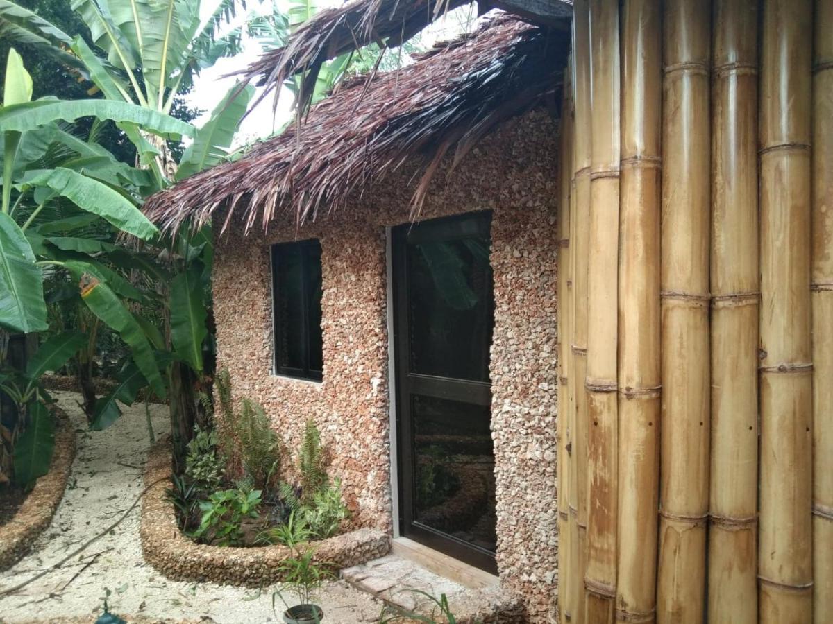 Jungle Of Peace Resort Siquijor Exterior photo