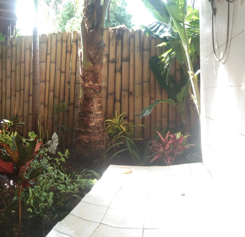 Jungle Of Peace Resort Siquijor Exterior photo