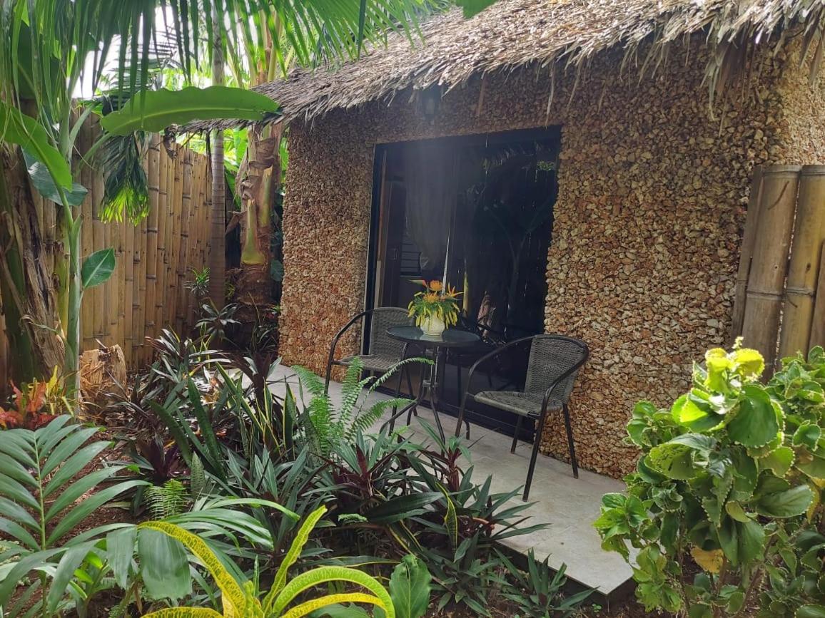 Jungle Of Peace Resort Siquijor Exterior photo