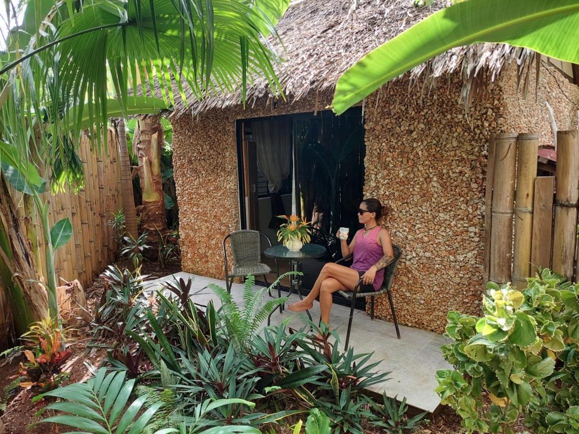 Jungle Of Peace Resort Siquijor Exterior photo